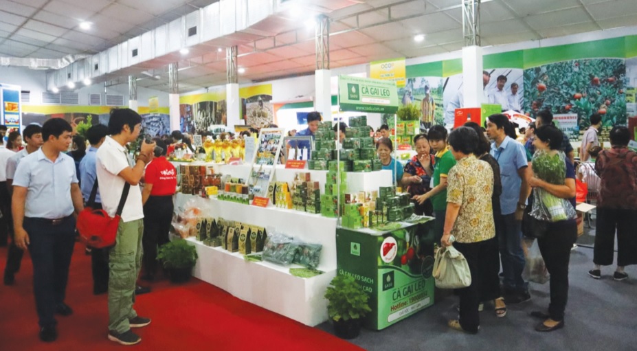 Các sản phẩm tại Hội chợ nông sản, thủ công mỹ nghệ và sản phẩm OCOP Thủ đô.