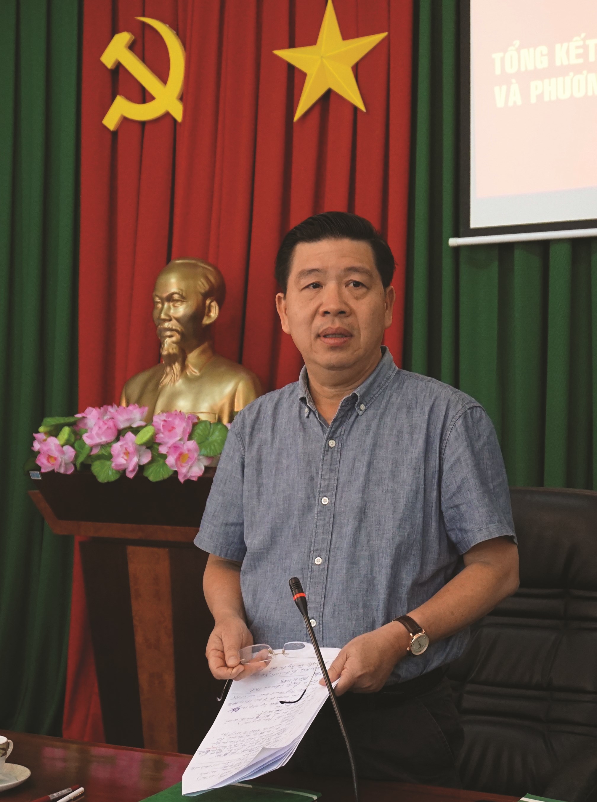 Thứ trưởng, Phó Chủ nhiệm Lê Sơn Hải phát biểu tại Hội nghị