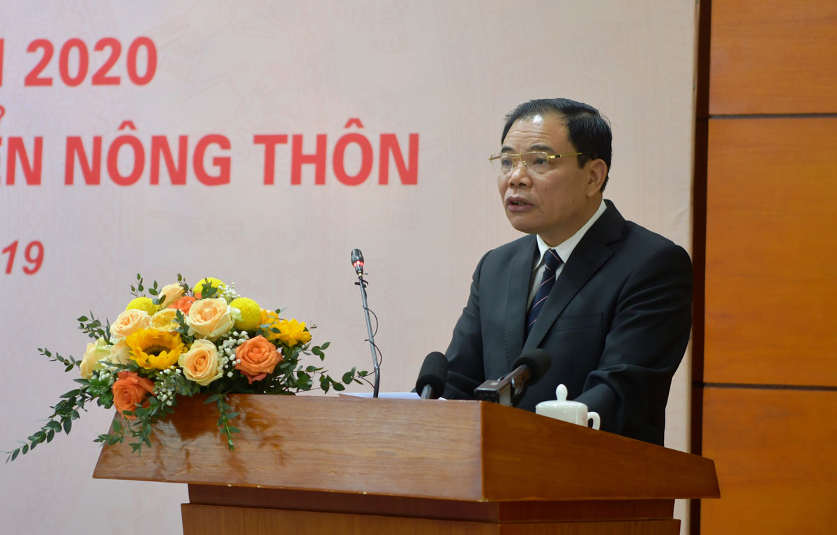 Bộ trưởng Bộ Nông nghiệp và Phát triển nông thôn Nguyễn Xuân Cường phát biểu tại Hội nghị