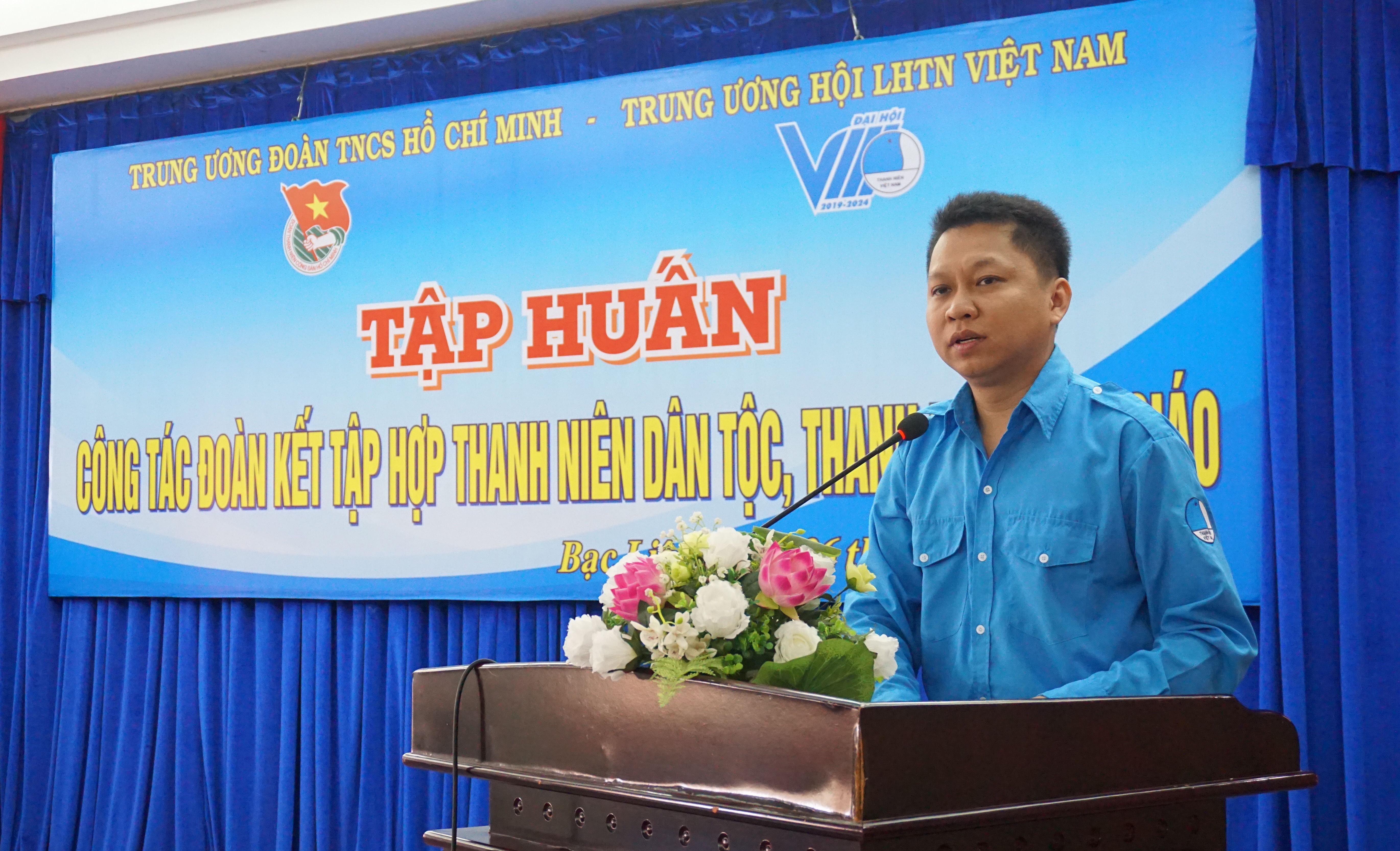 Ông Cao Hồng Hưng- Ủy viên Thường trực Đoàn Chủ tịch Ủy Ban Trung ương Hội Liên hiệp thanh niên Việt Nam phát biểu khai mạc lớp tập huấn