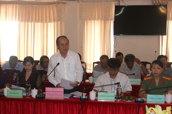 Ông Phan Đình Phùng, Phó Chủ tịch UBND tỉnh Phú Yên phát biểu tại buổi làm việc