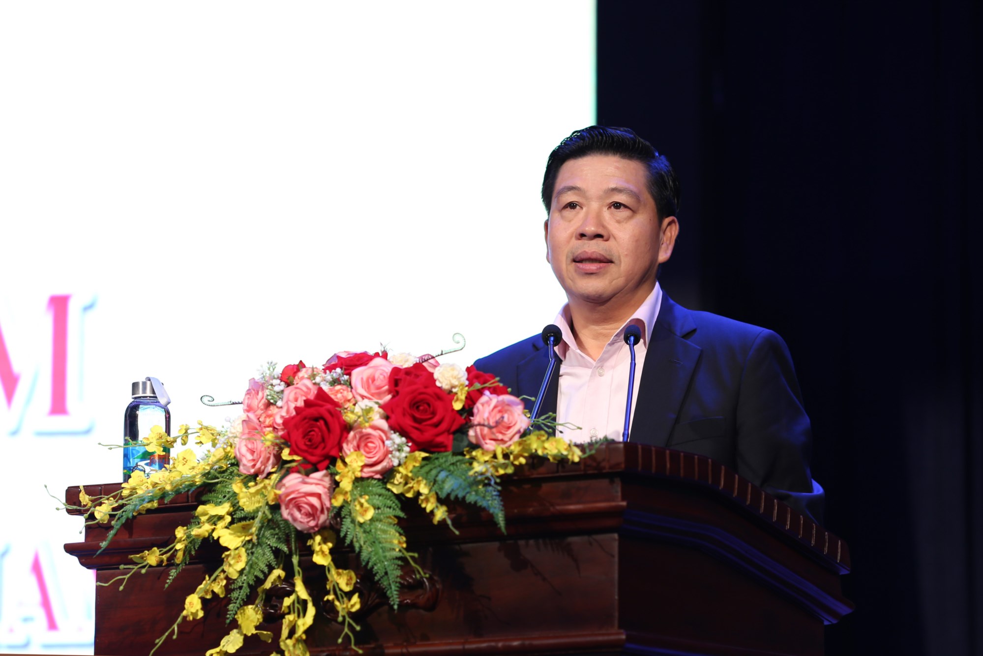 Thứ trưởng, Phó Chủ nhiệm UBDT Lê Sơn Hải phát biểu tại buổi Lễ