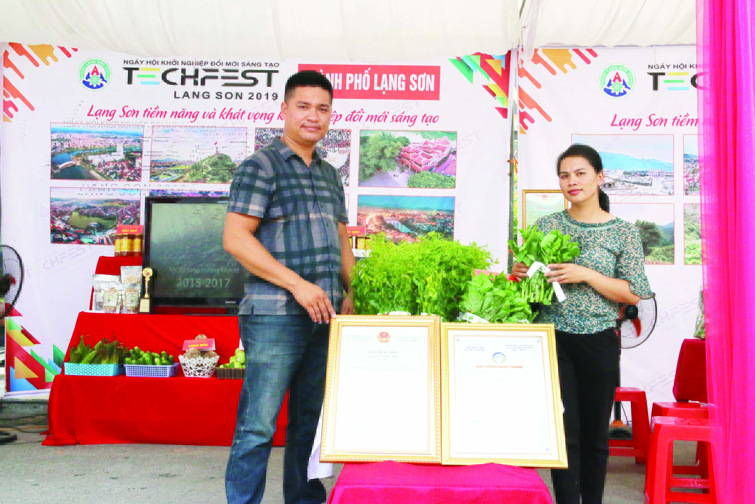 Nông sản sạch của ĐVTN TP. Lạng Sơn tại Hội chợ “Thanh niên sáng tạo khởi nghiệp tỉnh Lạng Sơn”.