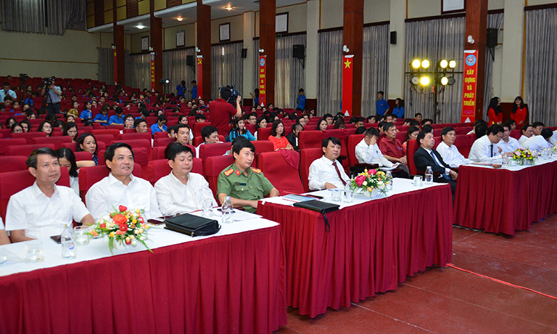 Các đại biểu tham dự buổi Lễ.