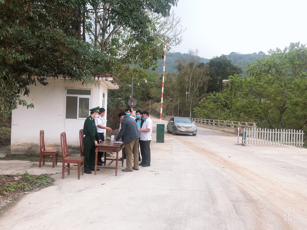 Khai báo y tế tại Trạm kiểm soát tuyến biên giới Na Mèo, Quan Sơn được thực hiện ngiêm túc