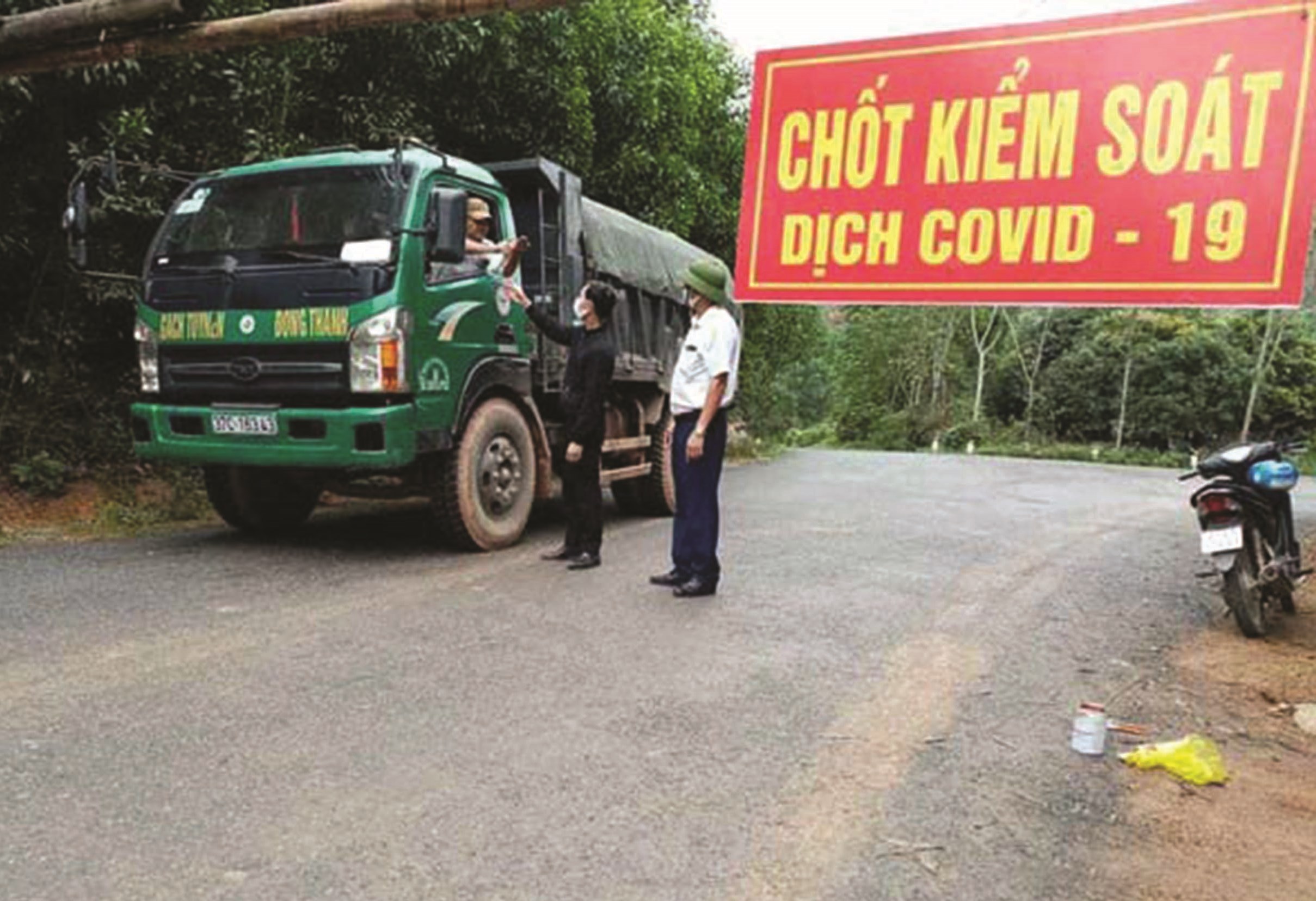 Chốt chặn chống dịch covid ở khu vực miền núi Nghệ An