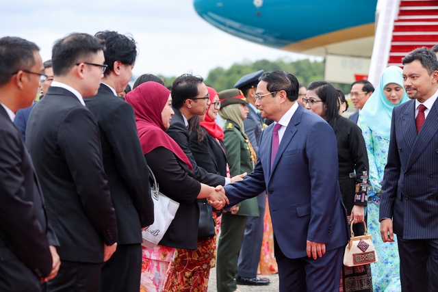 Thủ tướng Phạm Minh Chính bắt đầu chuyến thăm chính thức Brunei Darussalam - Ảnh 9.