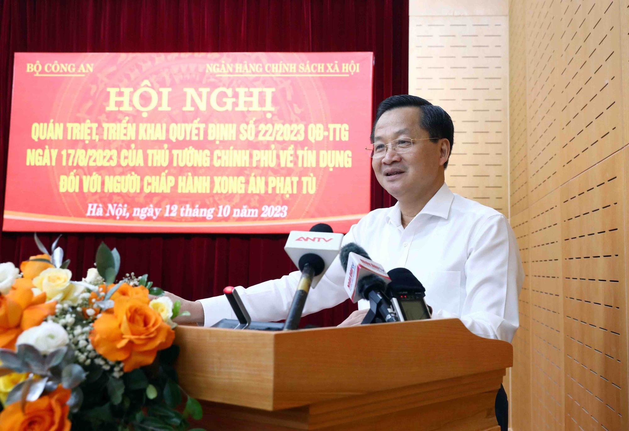 Phó Thủ tướng Lê Minh Khái: Tạo điều kiện thuận lợi nhất để người chấp hành xong án phạt tù tiếp cận nguồn vốn ưu đãi của Chính phủ. Ảnh: vGP