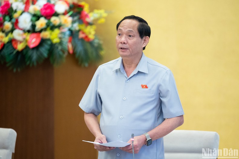Phó Chủ tịch Quốc hội Trần Quang Phương điều hành nội dung phiên họp. (Ảnh: DUY LINH)