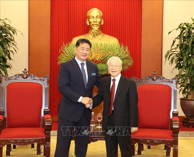 Tổng Bí thư Nguyễn Phú Trọng tiếp Tổng thống Mông Cổ Ukhnaagiin Khurelsukh thăm cấp Nhà nước tới Việt Nam