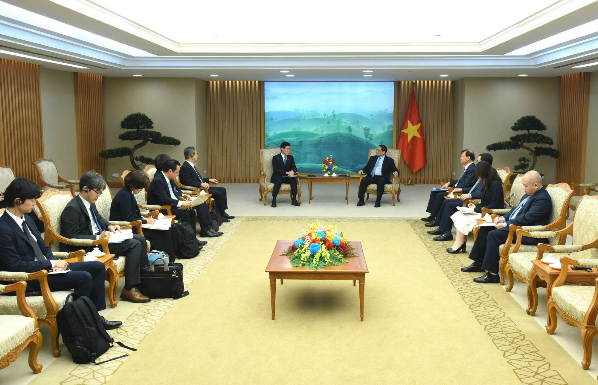 Thủ tướng khẳng định, Việt Nam khuyến khích và tạo điều kiện thuận lợi cho các doanh nghiệp Nhật Bản có nhu cầu đến đầu tư, hợp tác tại Việt Nam - Ảnh: VGP/Nhật Bắc