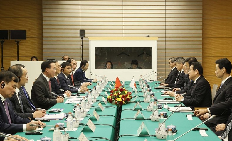 Chủ tịch nước Võ Văn Thưởng hội đàm với Thủ tướng Nhật Bản Kishida. (Ảnh: Thống Nhất – TTXVN)