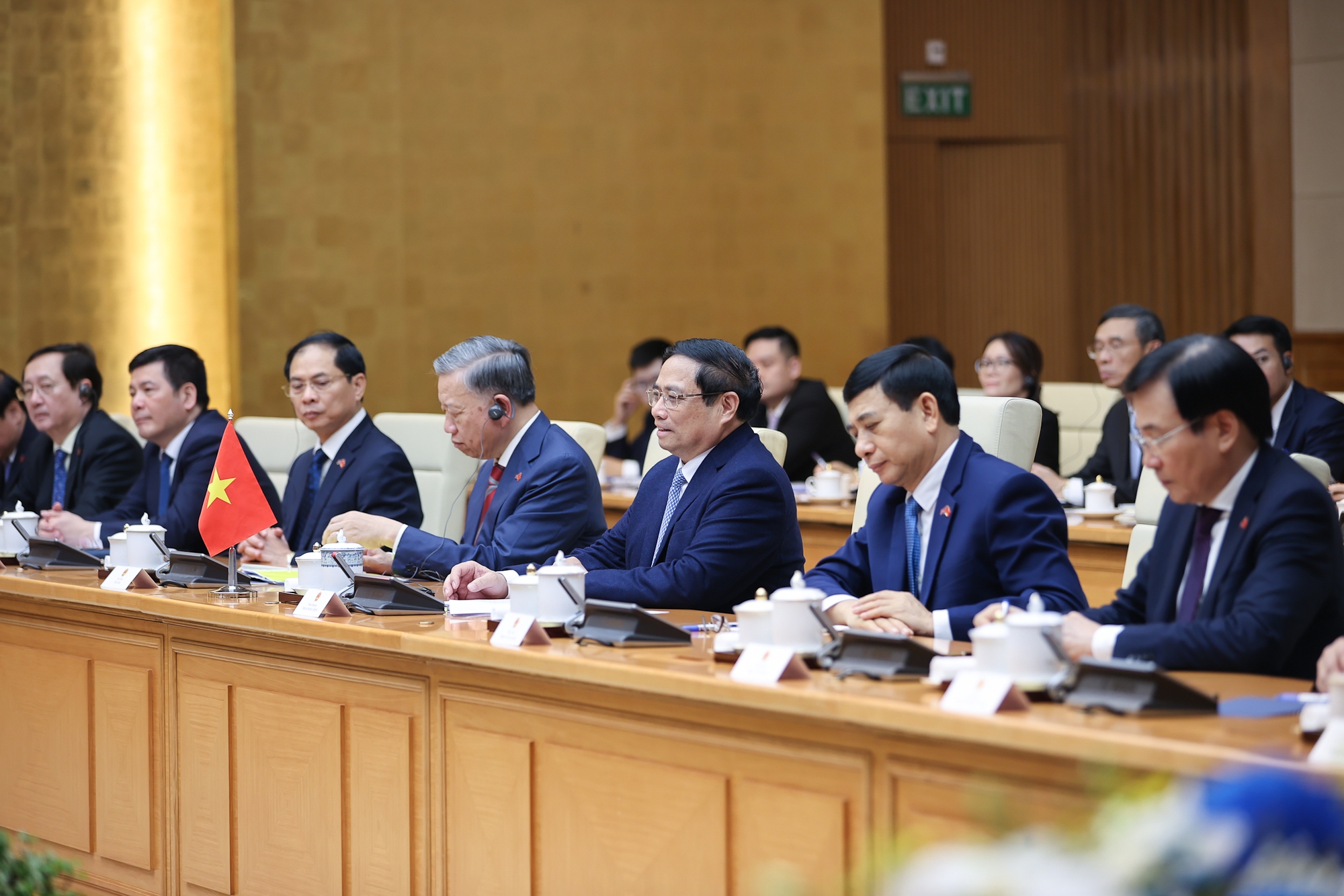 Hai nhà lãnh đạo bày tỏ hài lòng trước những bước phát triển tích cực của quan hệ Việt Nam - Campuchia thời gian qua - Ảnh: VGP/Nhật Bắc