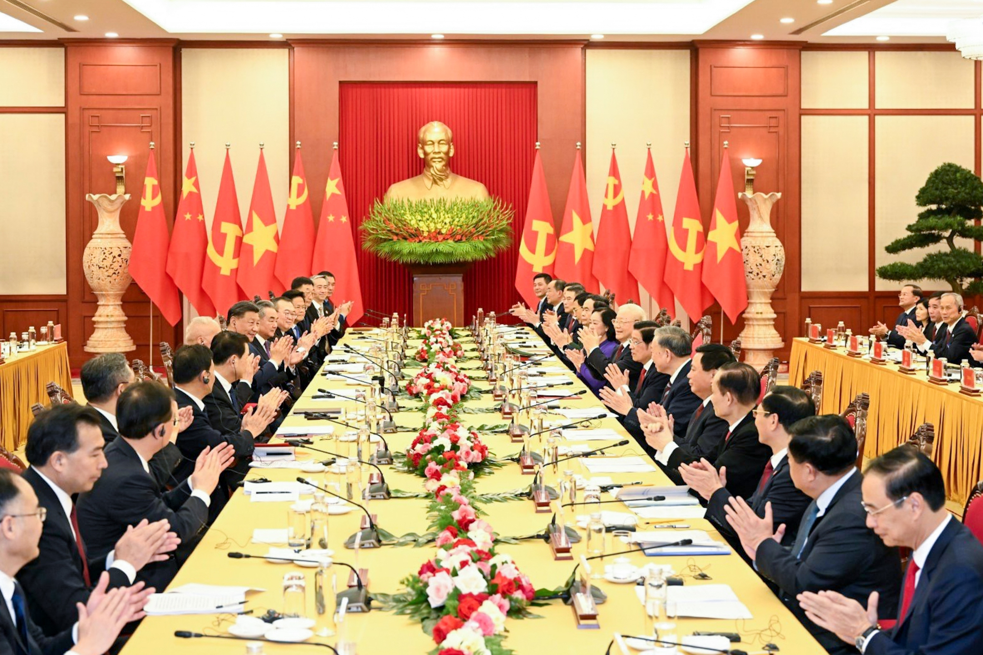Tổng Bí thư Nguyễn Phú Trọng và Tổng Bí thư, Chủ tịch nước Trung Quốc Tập Cận Bình chủ trì hội đàm - Ảnh: VGP/Nhật Bắc