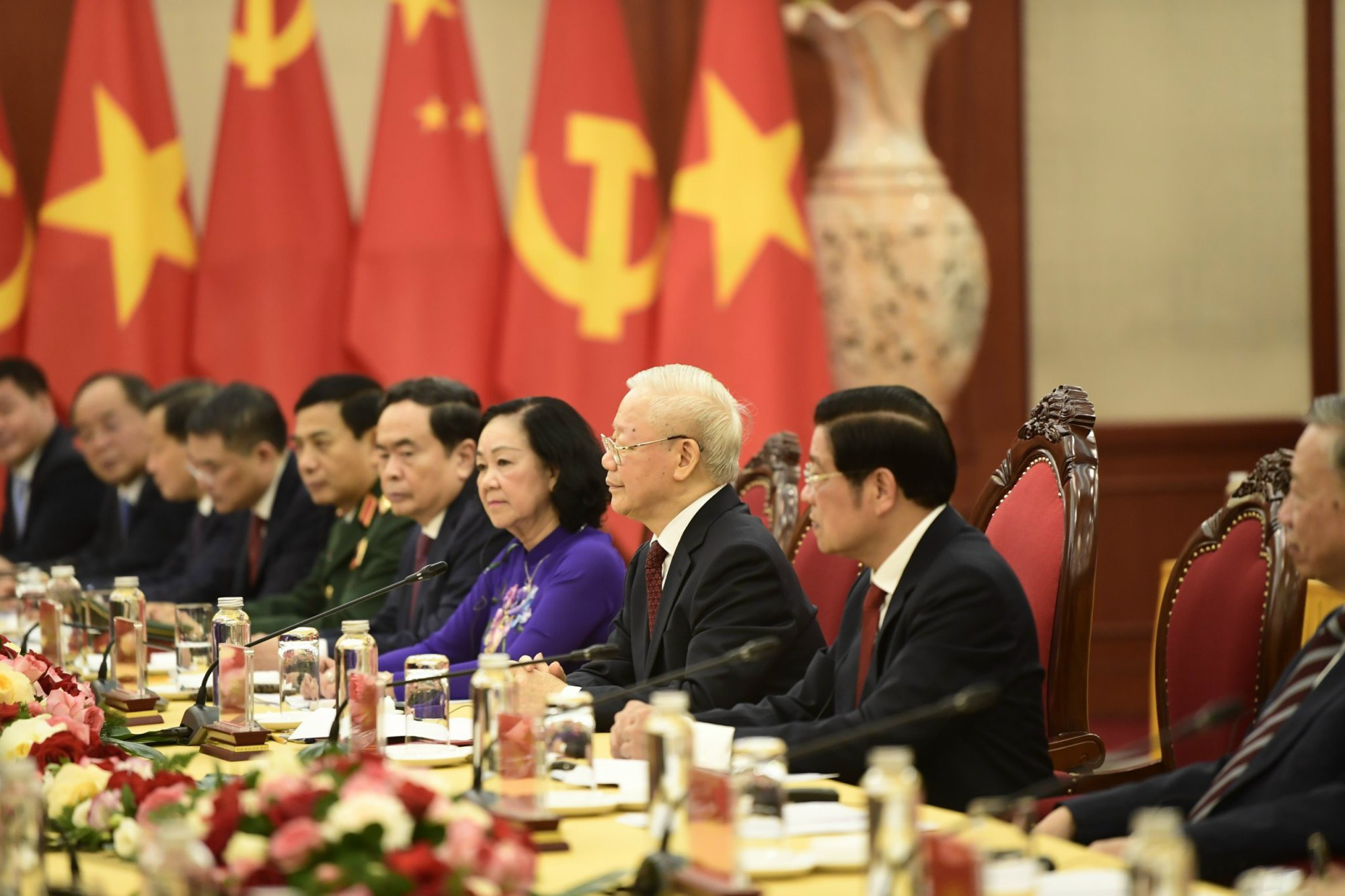 Tổng Bí thư Nguyễn Phú Trọng khẳng định Việt Nam coi phát triển quan hệ với Trung Quốc là ưu tiên hàng đầu và là sự lựa chọn chiến lược - Ảnh: VGP/Nhật Bắc