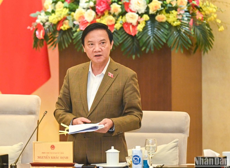 Phó Chủ tịch Quốc hội Nguyễn Khắc Định phát biểu ý kiến. (Ảnh: DUY LINH)