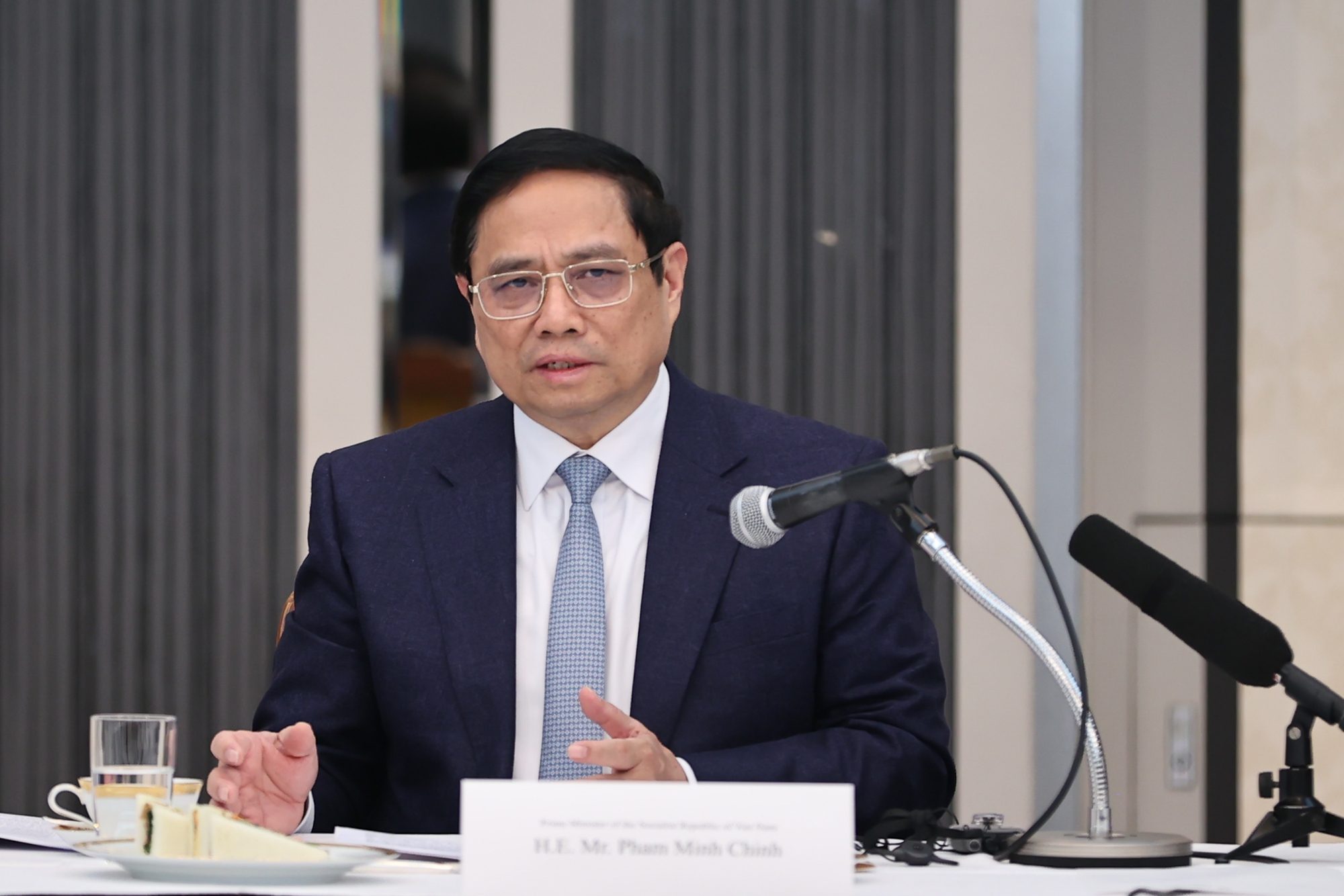Thủ tướng trình bày về các yếu tố nền tảng phát triển của Việt Nam, chủ trương, đường lối, chính sách của Đảng, Nhà nước Việt Nam về một số lĩnh vực trụ cột - Ảnh: VGP/Nhật Bắc