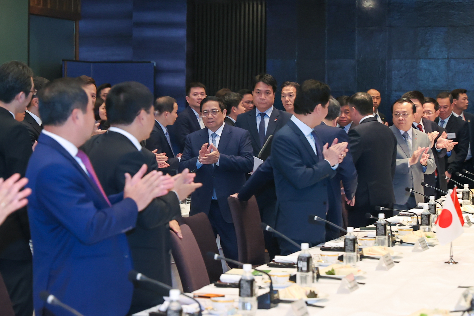 Thủ tướng Phạm Minh Chính tham dự tọa đàm với các tập đoàn kinh tế hàng đầu của Nhật Bản - Ảnh: VGP/Nhật Bắc