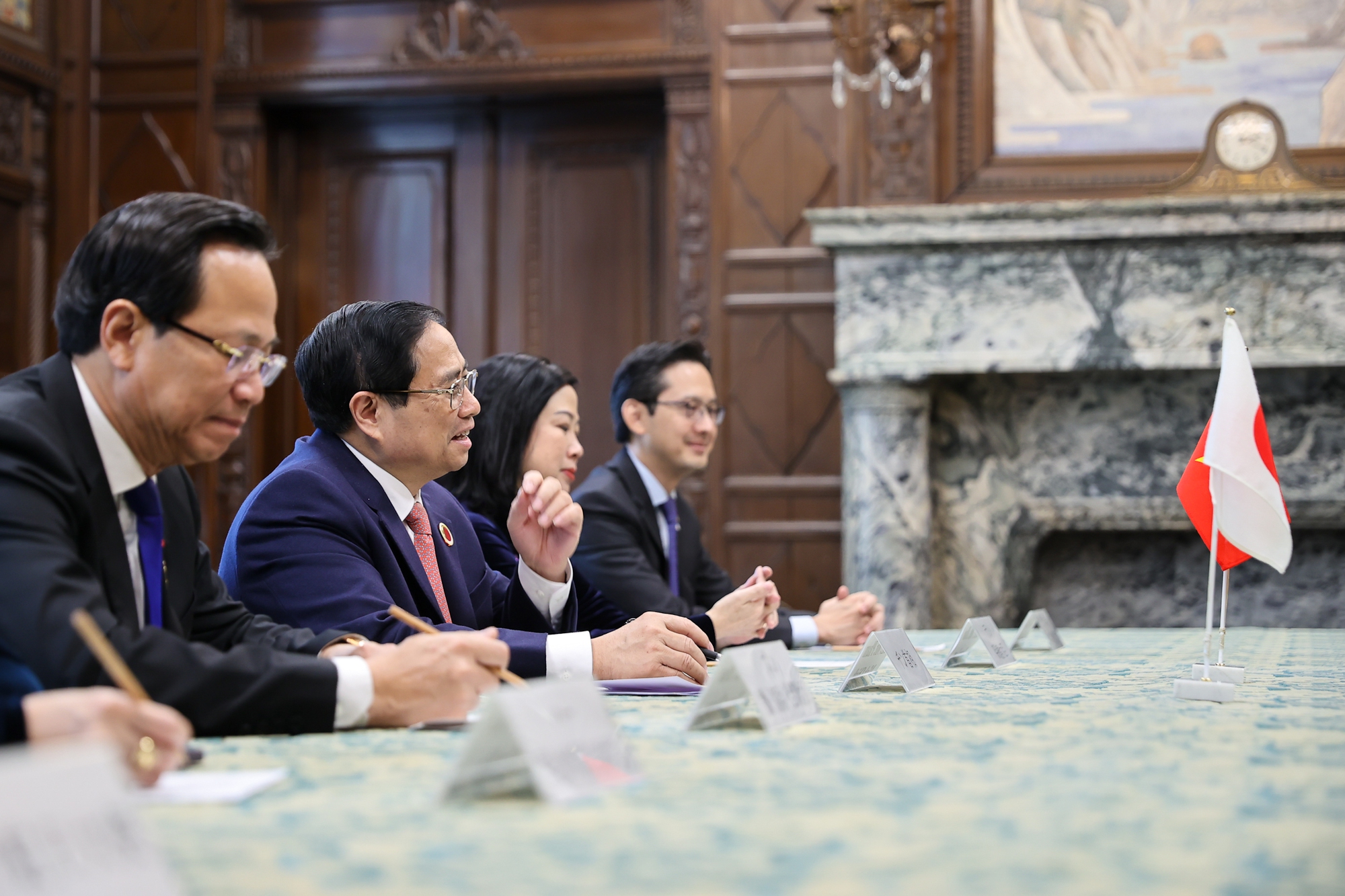 Thủ tướng Phạm Minh Chính bày tỏ vui mừng trước sự phát triển tốt đẹp của quan hệ hợp tác Việt Nam - Nhật Bản - Ảnh: VGP/Nhật Bắc