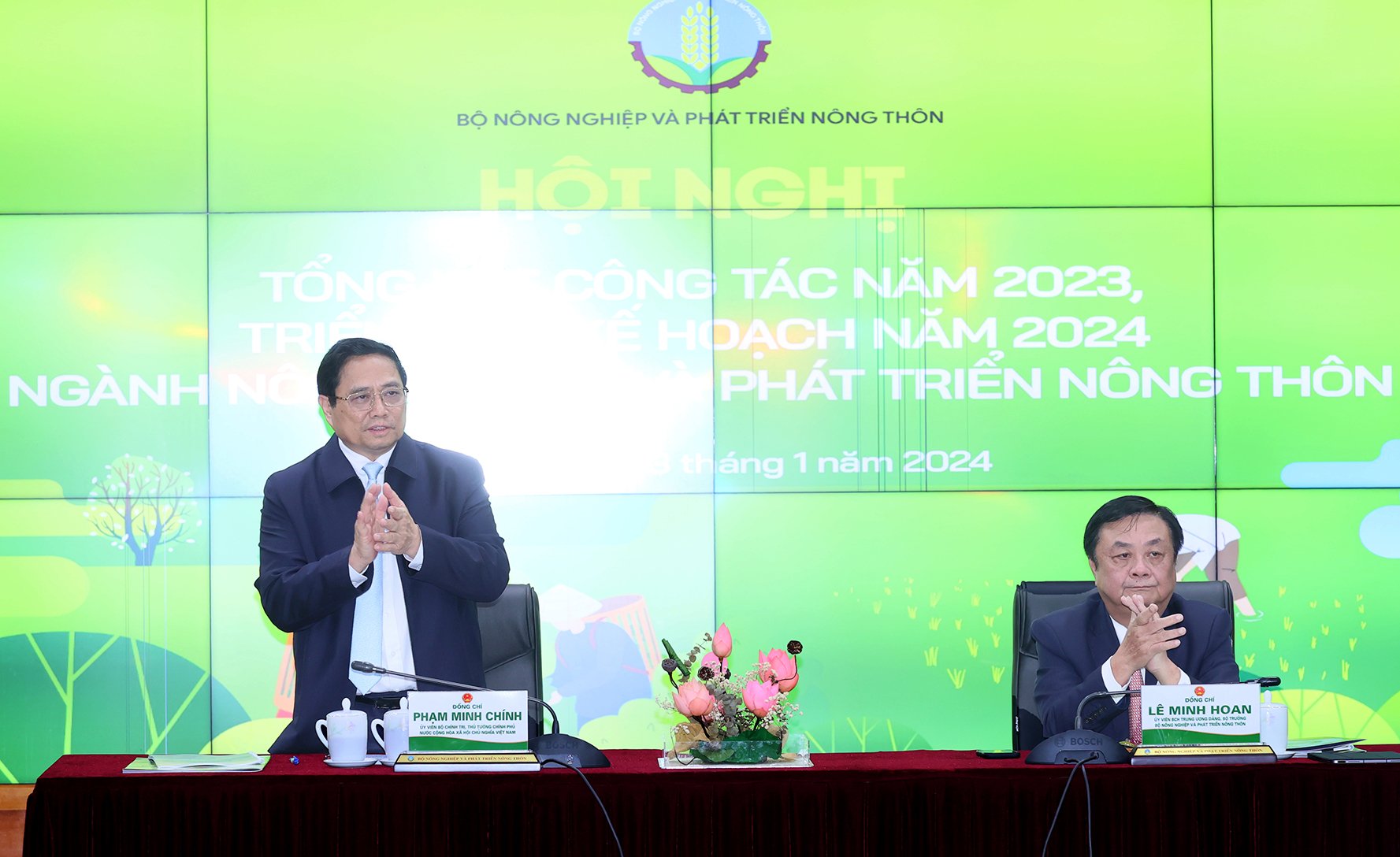 Thủ tướng Phạm Minh Chính dự hội nghị tổng kết năm 2023, triển khai nhiệm vụ năm 2024 của ngành nông nghiệp và phát triển nông thôn do Bộ NN&PTNT tổ chức - Ảnh: VGP/Nhật Bắc