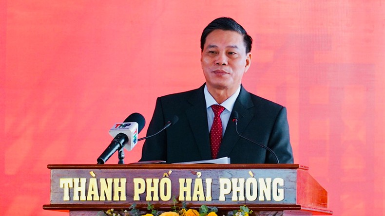 Chủ tịch Ủy ban nhân dân thành phố Hải Phòng Nguyễn Văn Tùng phát biểu tại lễ khởi công.