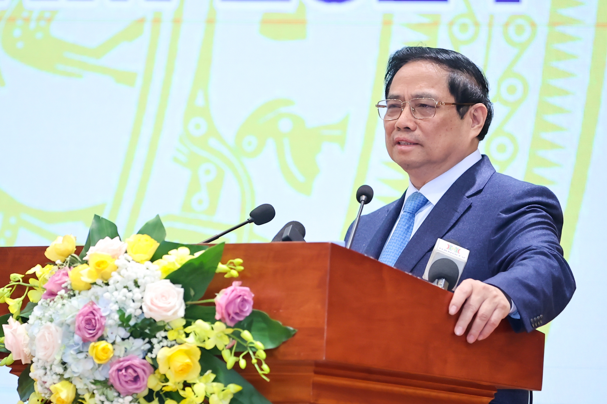 Thủ tướng Phạm Minh Chính nhấn mạnh vai trò quan trọng của ngân hàng là mạch máu của nền kinh tế - Ảnh: VGP/Nhật Bắc