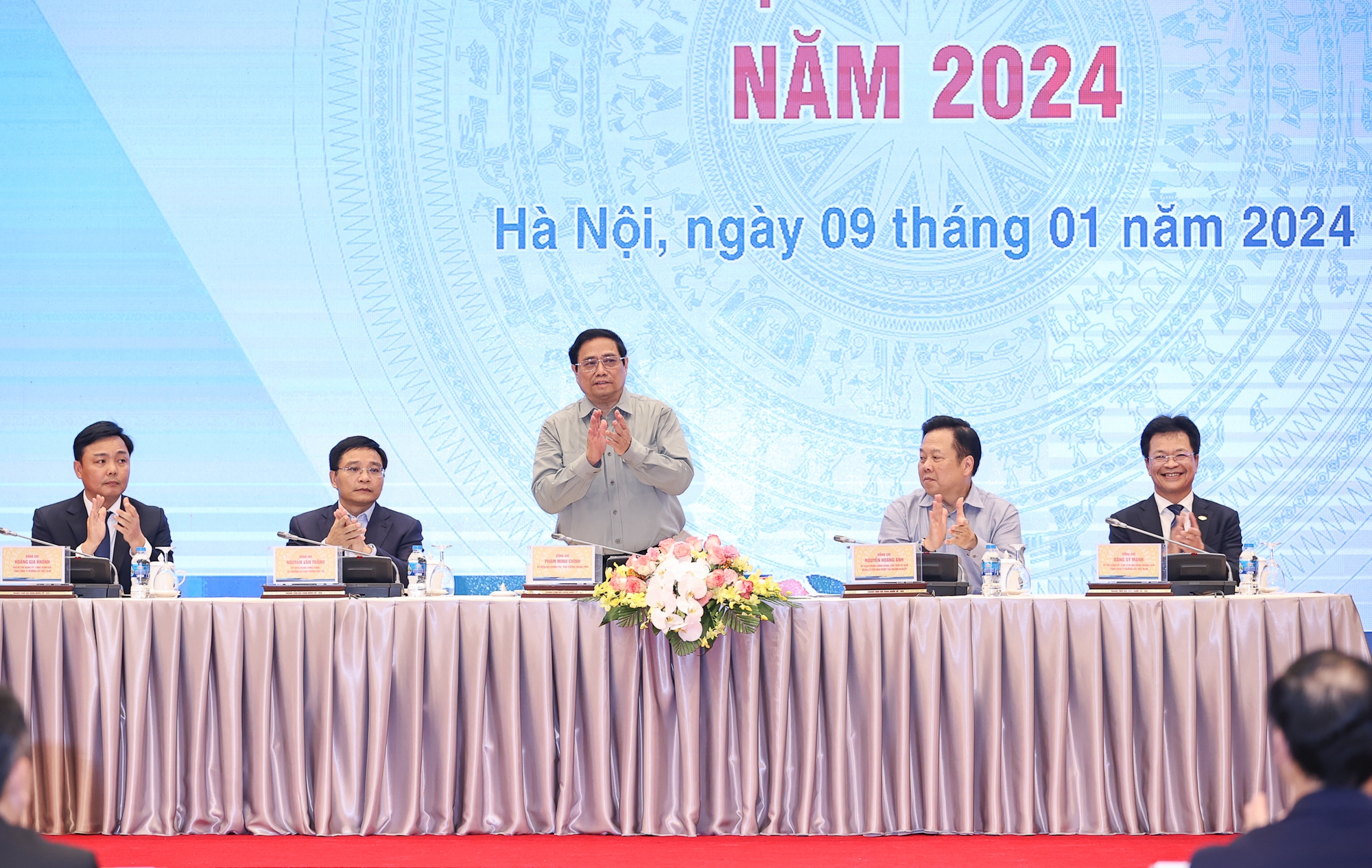 Thủ tướng dự Hội nghị triển khai kế hoạch sản xuất kinh doanh năm 2024 của Tổng Công ty Đường sắt Việt Nam - Ảnh: VGP/Nhật Bắc