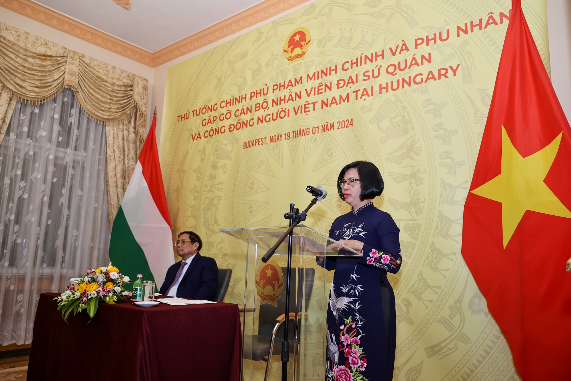 Đại sứ Việt Nam tại Hungary Nguyễn Thị Bích Thảo phát biểu - Ảnh: VGP/Nhật Bắc