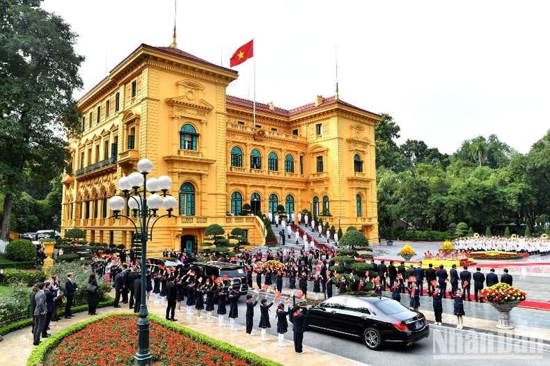 Quang cảnh lễ đón chính thức Tổng thống Cộng hòa Liên bang Đức Frank-Walter Steinmeier thăm cấp Nhà nước tới Việt Nam. Ảnh ĐĂNG KHOA