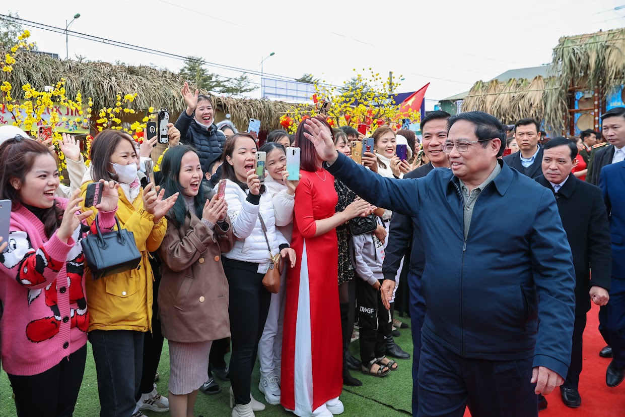 Thủ tướng Chính phủ Phạm Minh Chính đến dự Chương trình Ngày hội Công nhân - Đón chào Xuân mới 2024 - Ảnh: VGP/Nhật Bắc