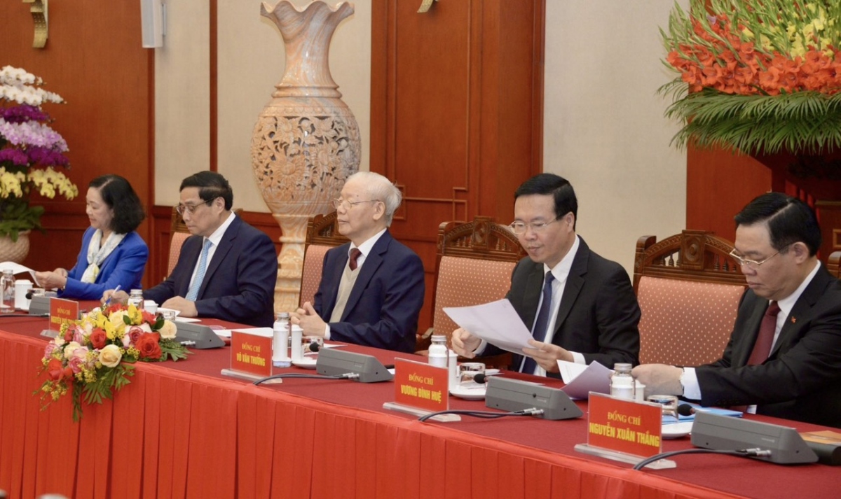Tổng Bí thư Nguyễn Phú Trọng chủ trì phiên họp thứ nhất Tiểu ban văn kiện Đại hội XIV của Đảng - Ảnh: VOV