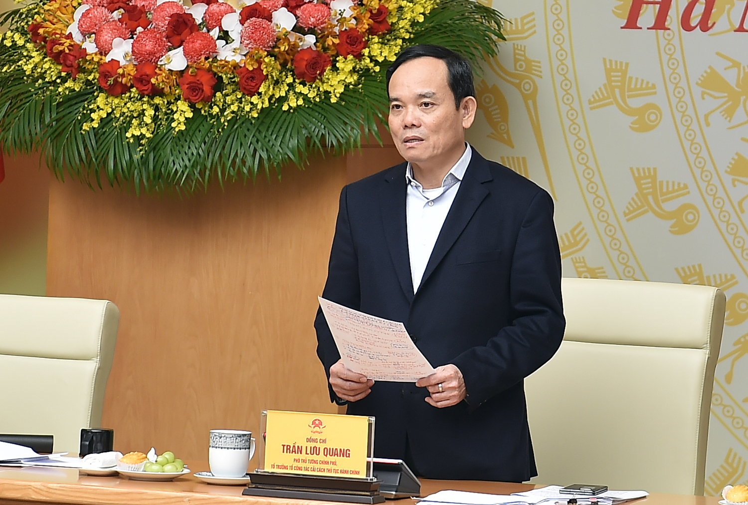 Phó Thủ tướng Trần Lưu Quang yêu cầu các bộ, ngành, địa phương không chỉ dừng lại ở việc ghi nhận mà phải xử lý vướng mắc về TTHC một cách hết sức có trách nhiệm - Ảnh: VGP/Hải Minh