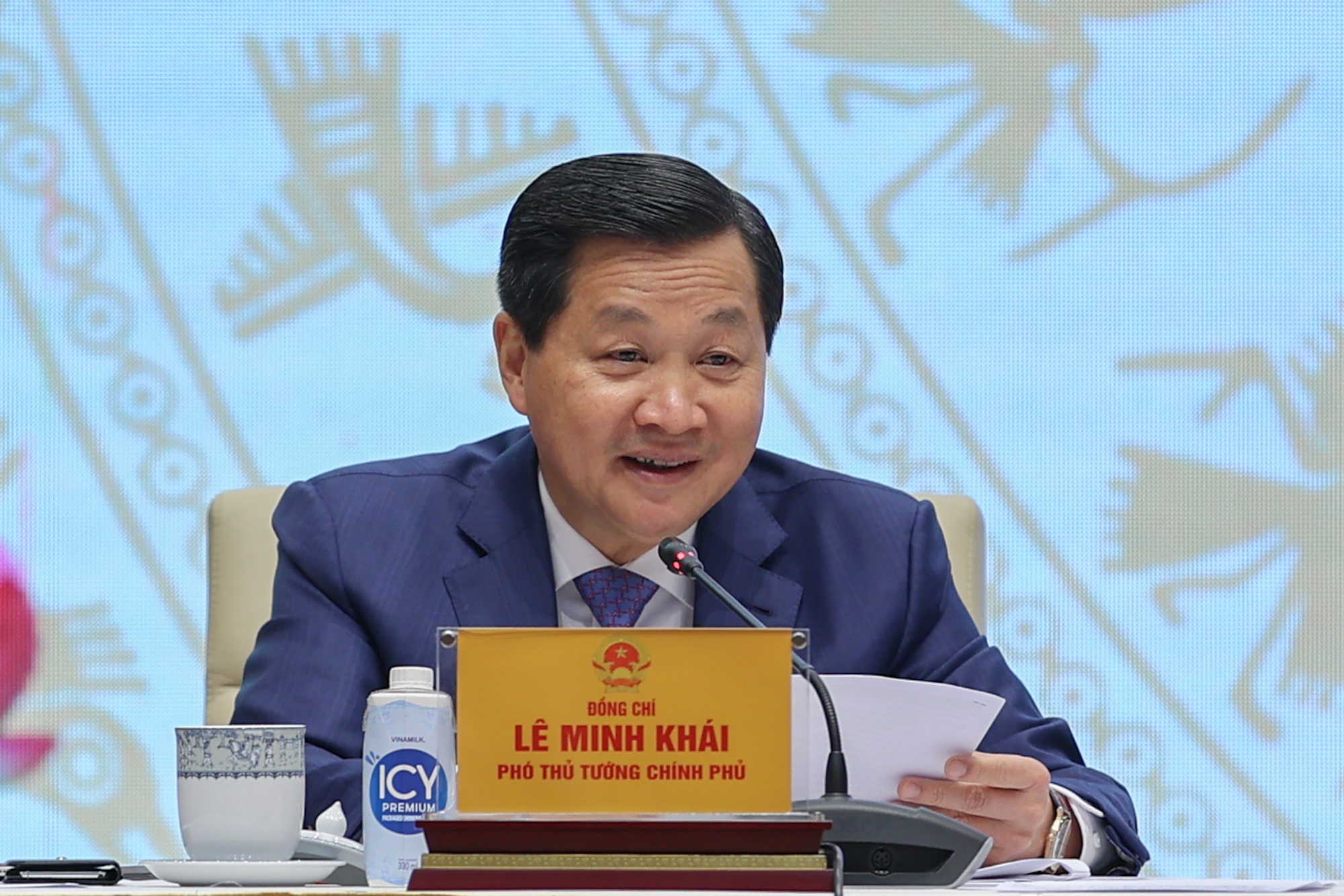 Phó Thủ tướng Lê Minh Khái điều hành Phiên thảo luận - Ảnh: VGP/Nhật Bắc