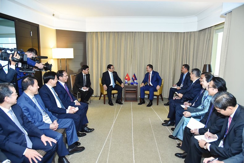 Quang cảnh buổi gặp giữa Thủ tướng Chính phủ Phạm Minh Chính và Thủ tướng Campuchia Hun Manet.