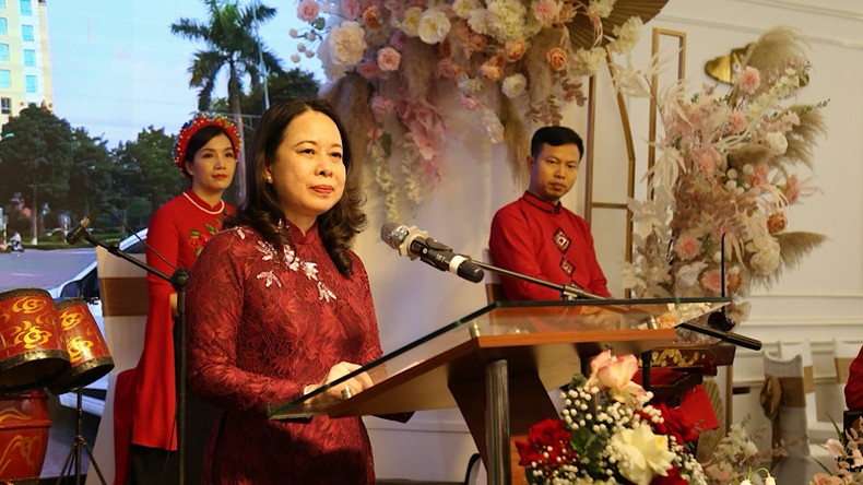 Phó Chủ tịch nước Võ Thị Ánh Xuân trân trọng cảm ơn tình cảm tốt đẹp, sự nỗ lực và đóng góp hiệu quả của các Đại sứ, Trưởng đại diện các tổ chức quốc tế đã dành cho đất nước và nhân dân Việt Nam.