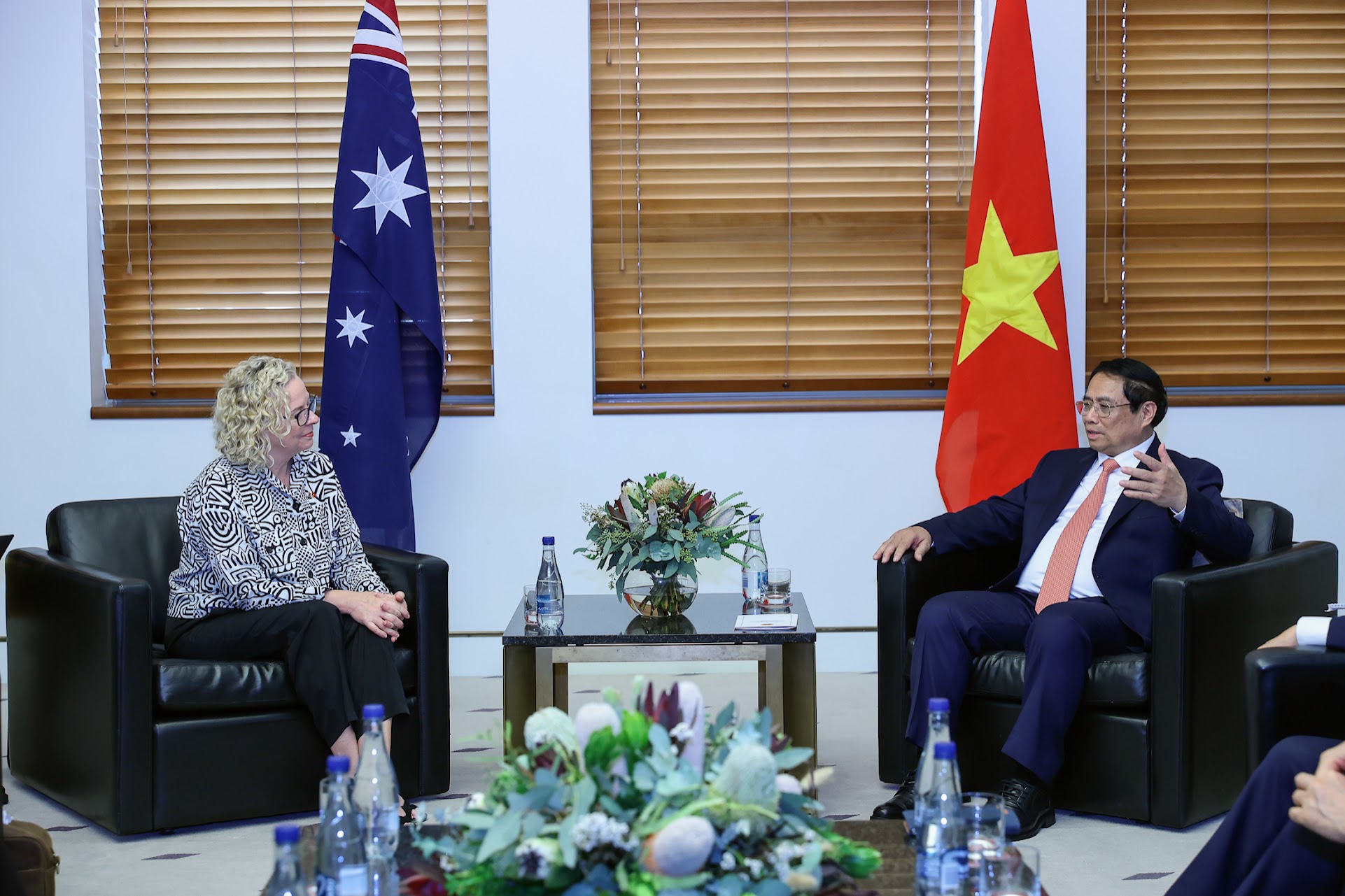 Thủ tướng đề nghị Quốc hội, Nghị viện hai nước tiếp tục ủng hộ và giám sát việc triển khai, cụ thể hóa các cam kết giữa Chính phủ hai nước, hiện thực hóa quan hệ Đối tác Chiến lược toàn diện Việt Nam-Australia ngày càng đi vào chiều sâu, thiết thực, hiệu quả - Ảnh: VGP/Nhật Bắc