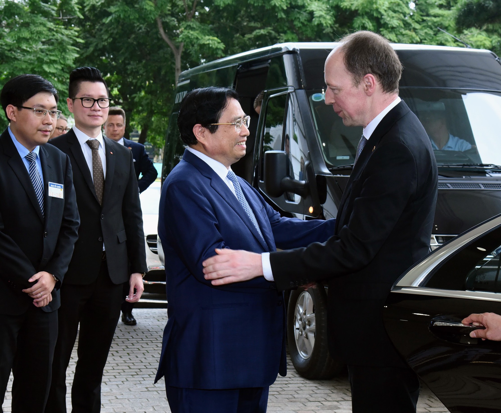 Thủ tướng Phạm Minh Chính đón Chủ tịch Quốc hội Phần Lan Jussi Halla-Aho - Ảnh: VGP/Nhật Bắc