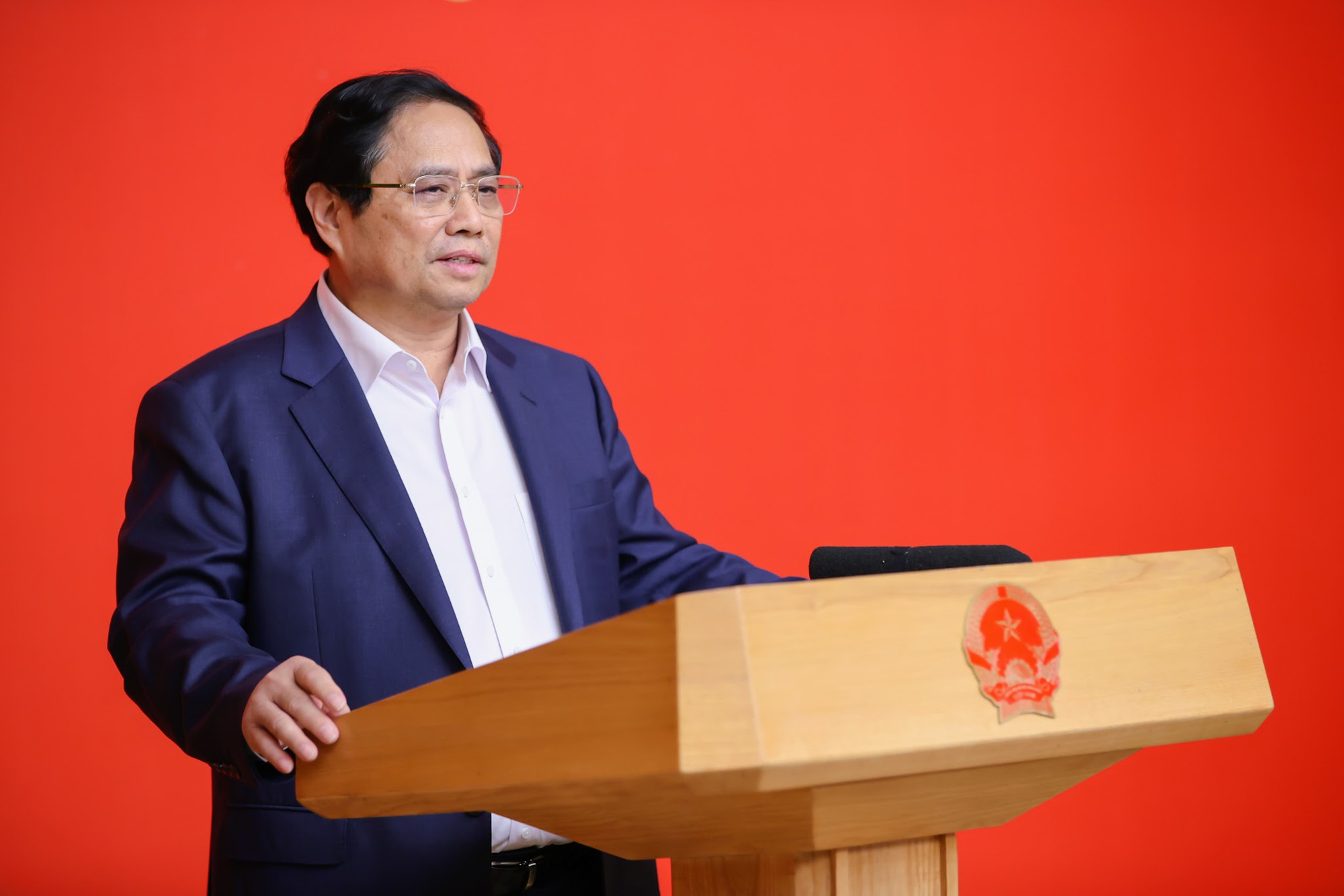 Thủ tướng Chính phủ Phạm Minh Chính yêu cầu huy động trí tuệ, sức lực của mọi thành viên cho việc xây dựng Đề cương Báo cáo