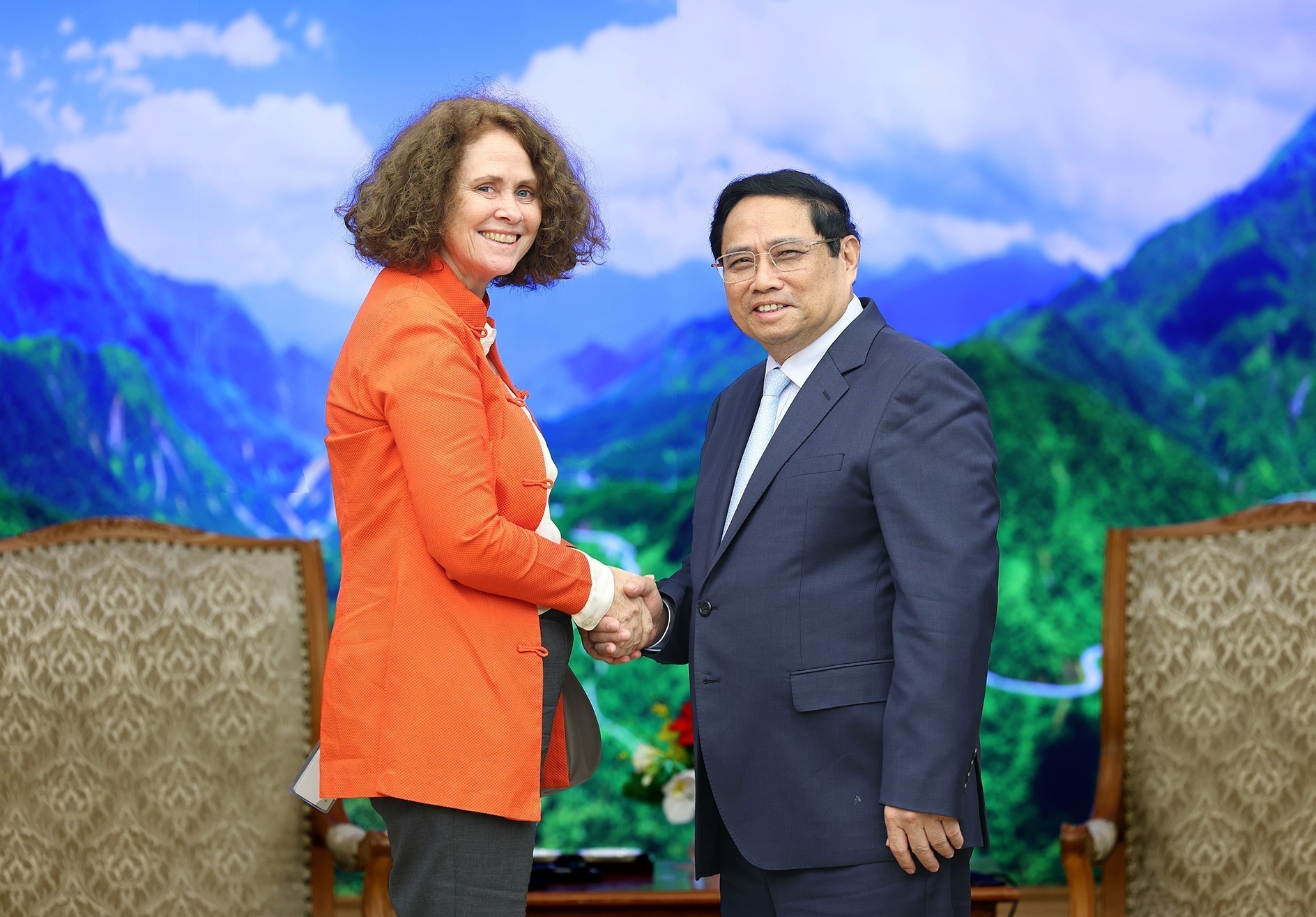  Thủ tướng Phạm Minh Chính tiếp Giám đốc quốc gia Ngân hàng Thế giới (WB) tại Việt Nam Carolyn Turk đến chào từ biệt - Ảnh: VGP/Nhật Bắc