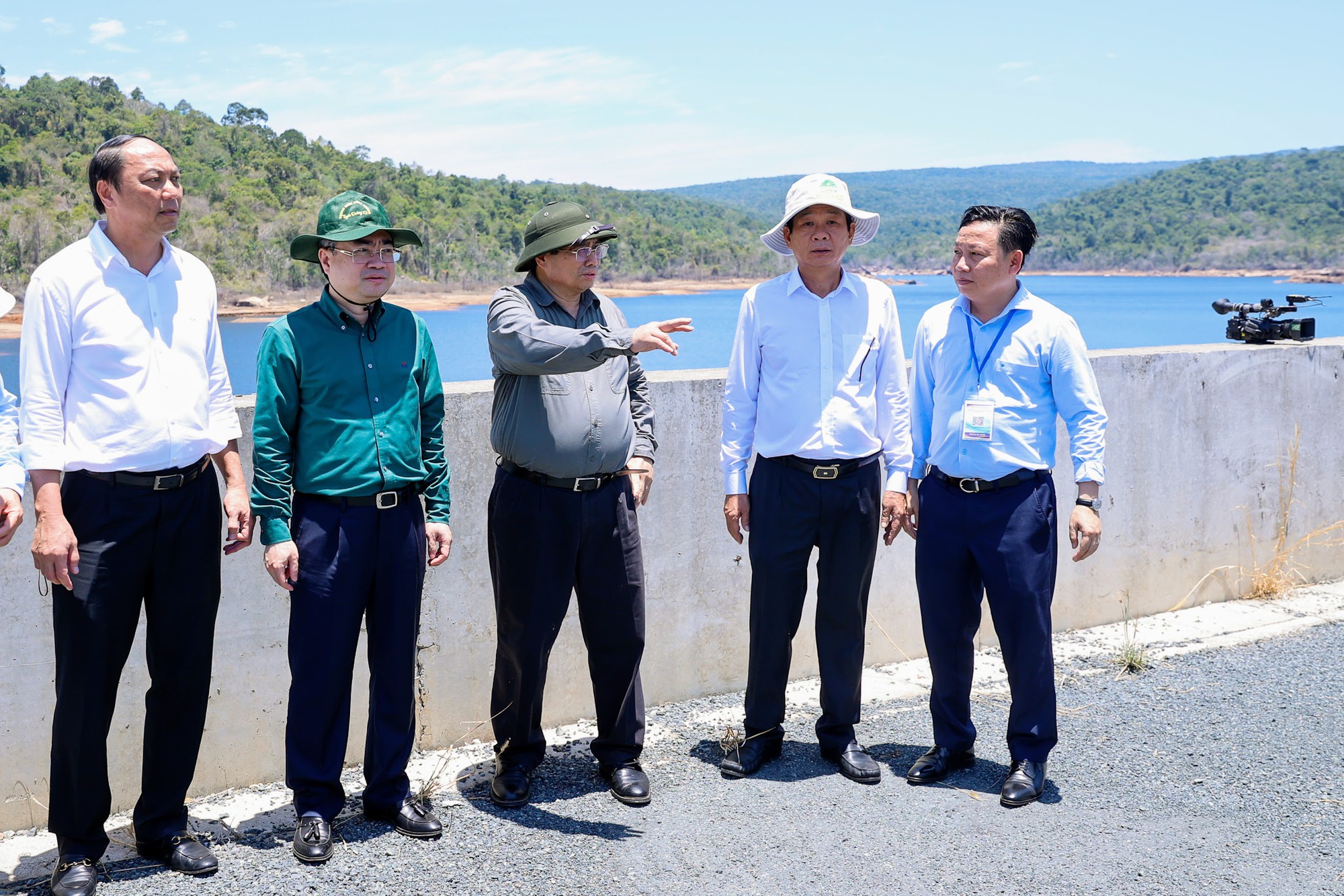 Thủ tướng Chính phủ yêu cầu đảm bảo nước ngọt cho phát triển kinh tế - xã hội, sản xuất kinh doanh và sinh hoạt của người dân tại Phú Quốc - Ảnh: VGP/Nhật Bắc
