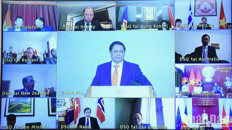 Hội nghị được tổ chức trực tiếp tại Văn phòng Chính phủ và kết nối đến 94 Cơ quan đại diện Việt Nam ở nước ngoài.