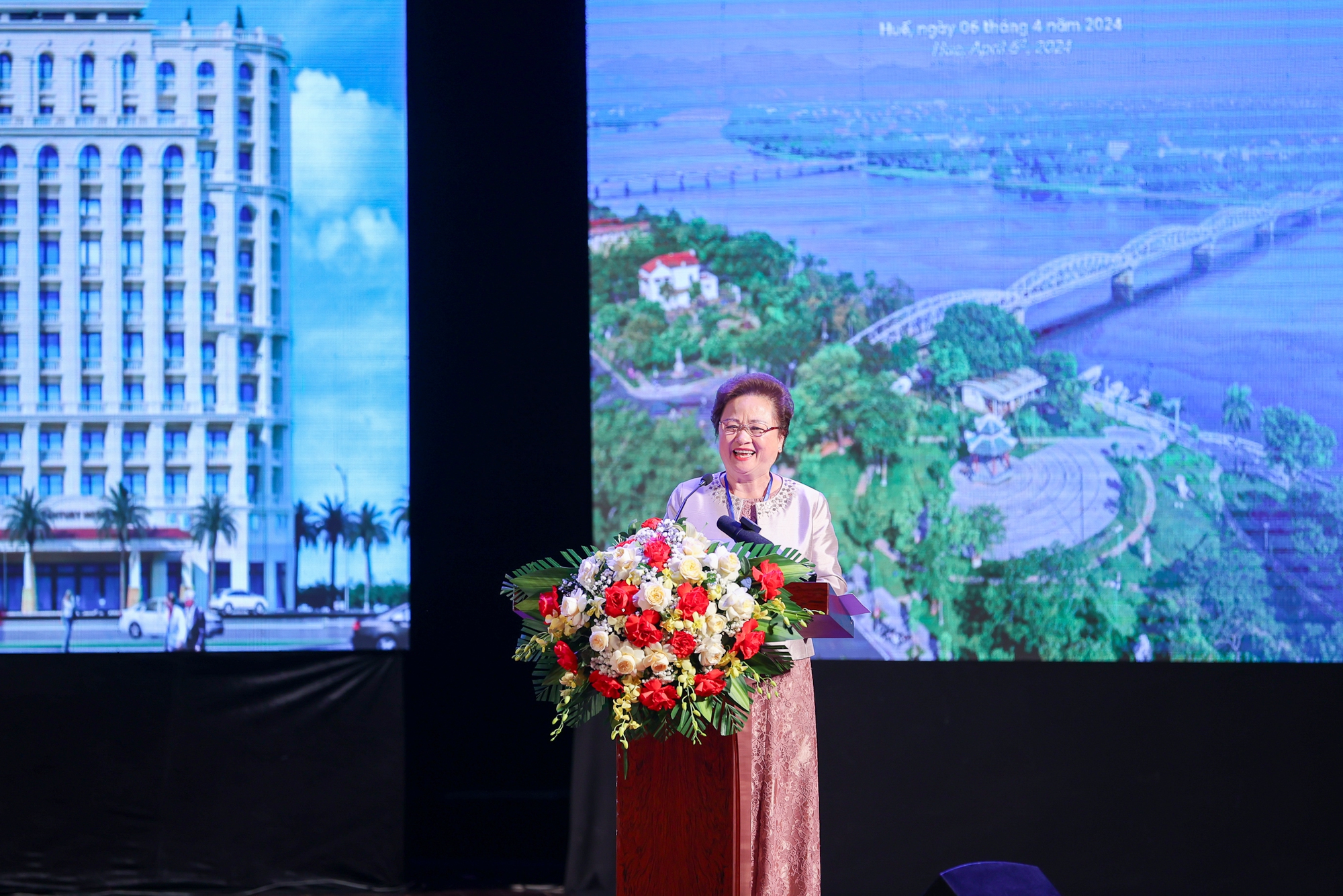 Chủ tịch HĐQT Tập đoàn BRG Nguyễn Thị Nga, đại diện cho các nhà đầu tư có dự án thành công tại Huế phát biểu tại hội nghị - Ảnh: VGP/Nhật Bắc