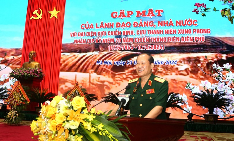 Thượng tướng Bế Xuân Trường, Bí thư Đảng Đoàn, Chủ tịch Hội Cựu Chiến binh Việt Nam phát biểu đáp từ.