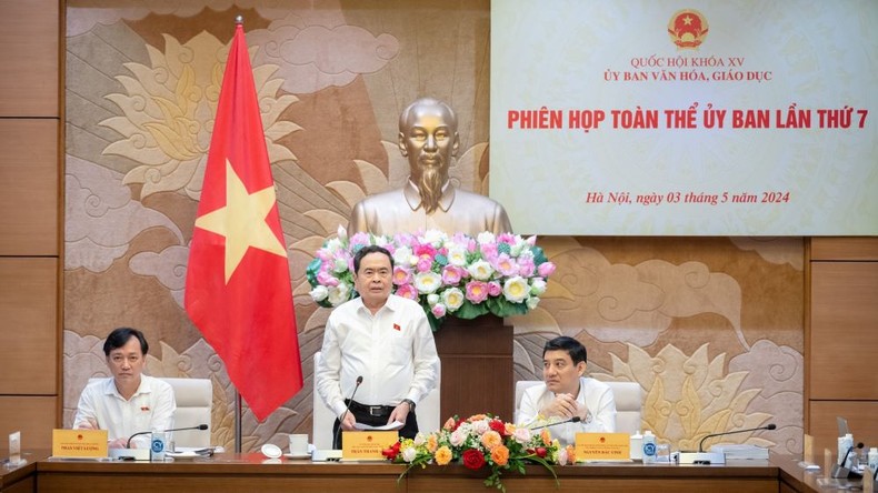 Phó Chủ tịch Thường trực Quốc hội Trần Thanh Mẫn phát biểu tại phiên họp.