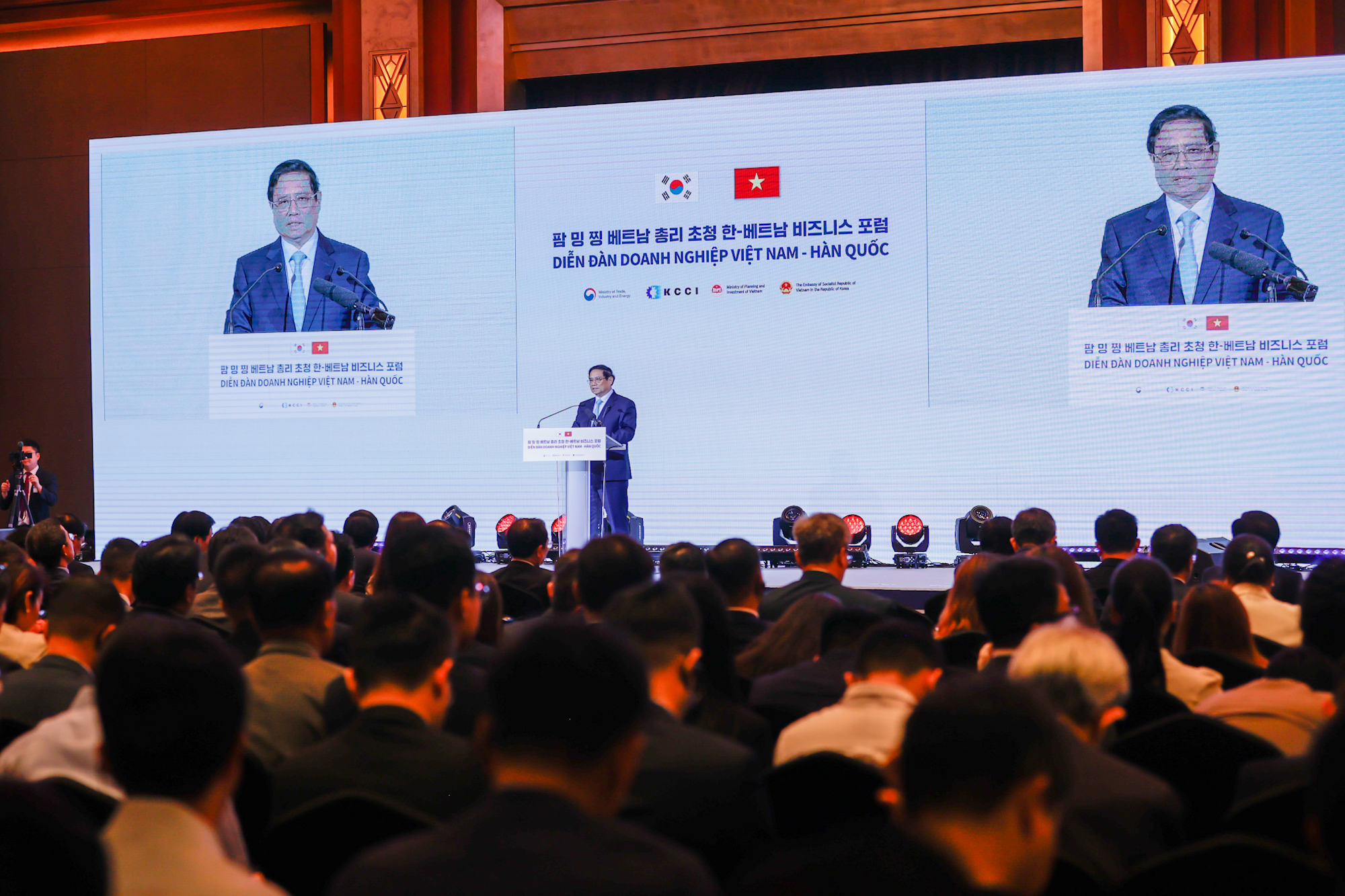 Thủ tướng đánh giá cao và trân trọng cảm ơn sự đóng góp thiết thực, hiệu quả của các doanh nghiệp Hàn Quốc đối với sự phát triển của kinh tế - xã hội Việt Nam - Ảnh: VGP/Nhật Bắc