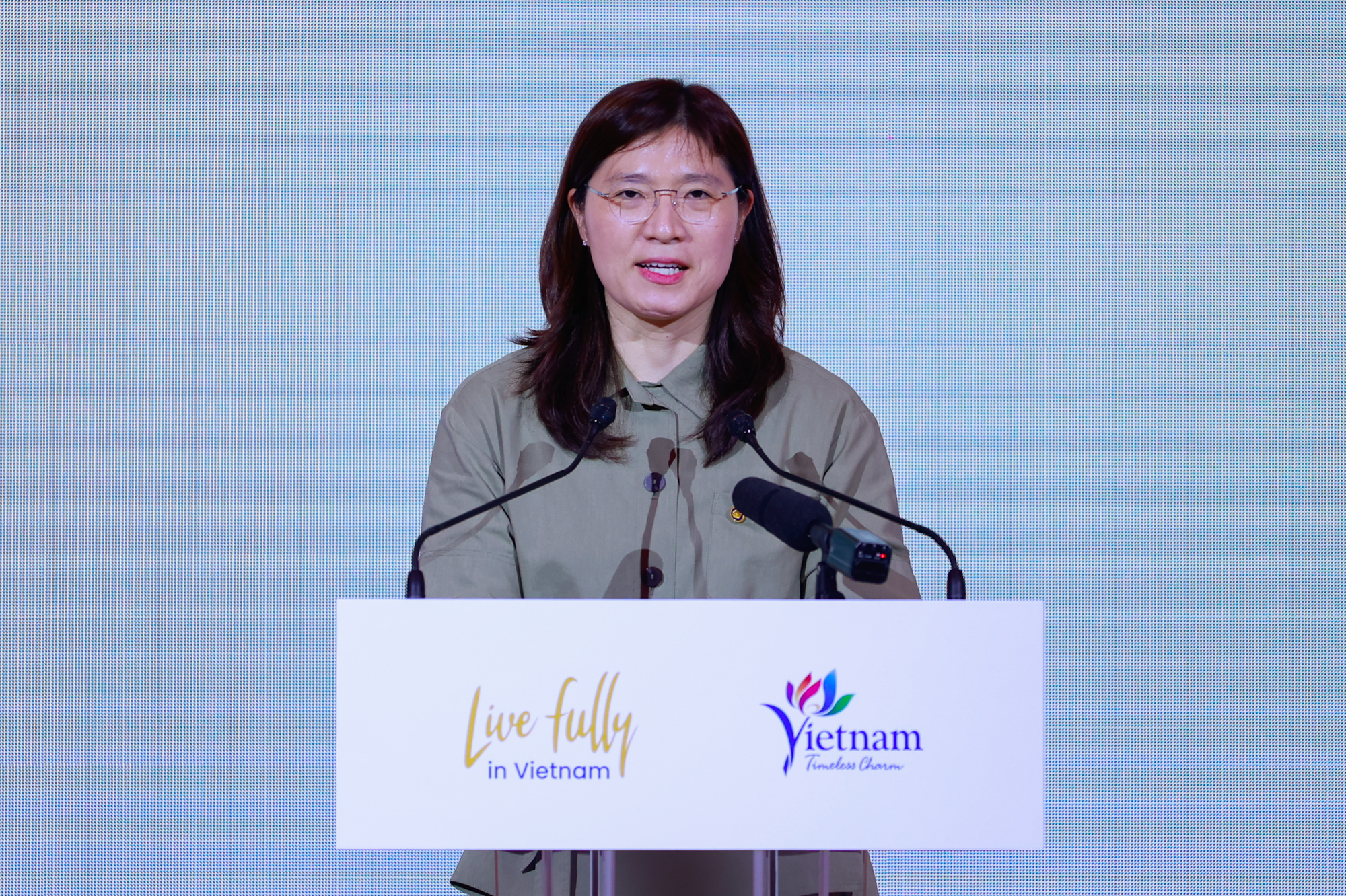 Thứ trưởng Bộ Văn hóa, Thể thao và Du lịch Hàn Quốc phát biểu tại Diễn đàn - Ảnh: VGP/Nhật Bắc
