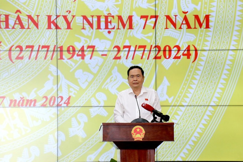 Chủ tịch Quốc hội Trần Thanh Mẫn phát biểu tại buổi tặng quà các gia đình chính sách thành phố Cần Thơ. (Ảnh: TTXVN)