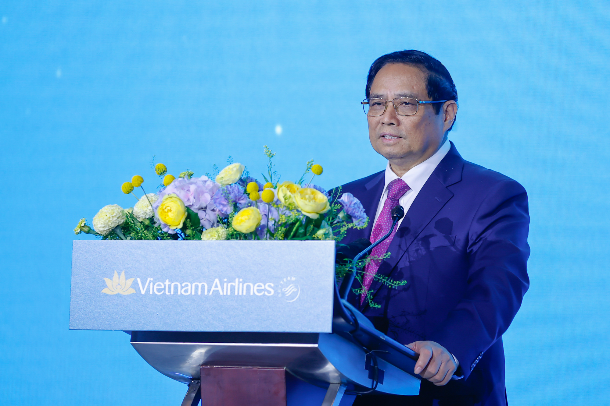 Thủ tướng Phạm Minh Chính đánh giá sự kiện này ghi dấu mốc mới cho ngành hàng không hai quốc gia, đồng thời là một minh chứng cho mối quan hệ hợp tác sâu sắc, bền chặt giữa Việt Nam và Hàn Quốc trong nhiều thập kỷ qua - Ảnh: VGP/Nhật Bắc