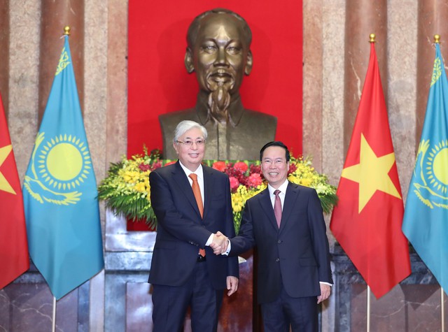 Chủ tịch nước hội đàm với Tổng thống Cộng hòa Kazakhstan - Ảnh 1.