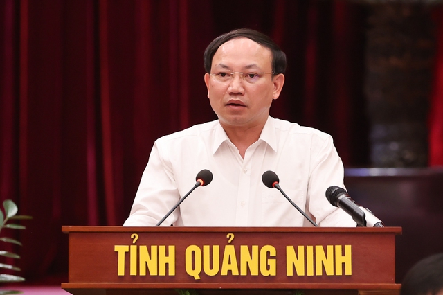 Thủ tướng: Quảng Ninh phải vươn lên tầm cao mới, phát triển giàu có và sạch đẹp - Ảnh 2.